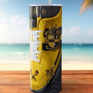 Stylish Yellow and Black Crest Tumbler